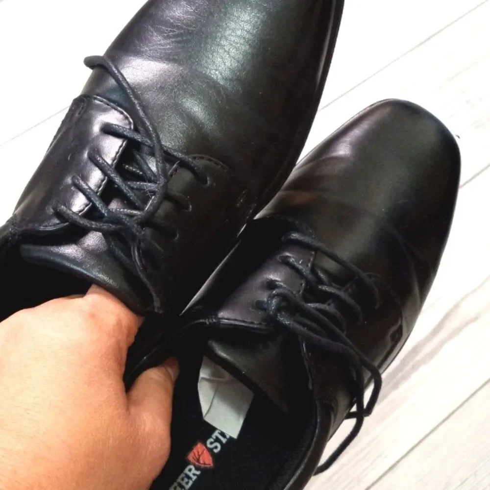 (36-3856) Deer Stags Dress Shoes  Sz 4